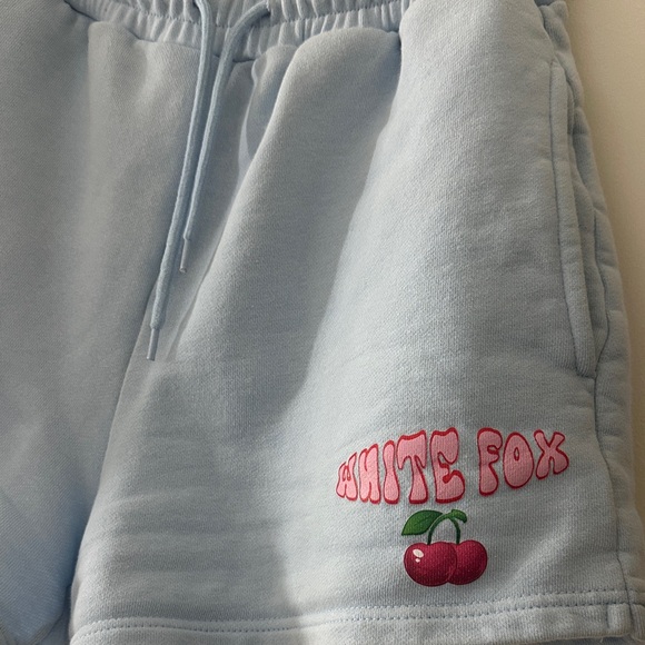 White fox Light Blue lounge Shorts XS - Picture 2 of 8